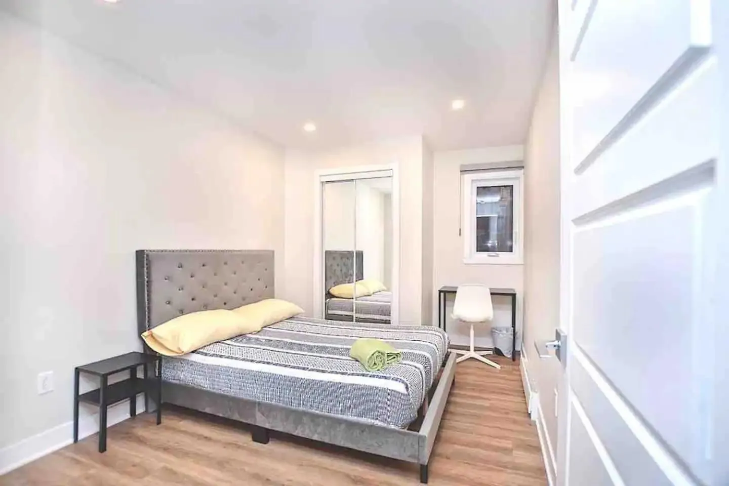 Beautiful 4-Bdr In Heart Of Plateau Mont-Royal Apartment Montreal 0*,