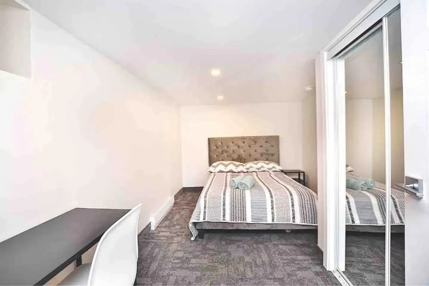 Beautiful 4-Bdr In Heart Of Plateau Mont-Royal Apartment Montreal 0*,  Canada